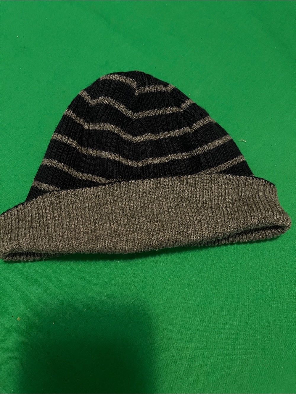 Men's Black and Gray Striped Knit Beanie